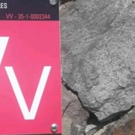 Silence's Cave Rural House *