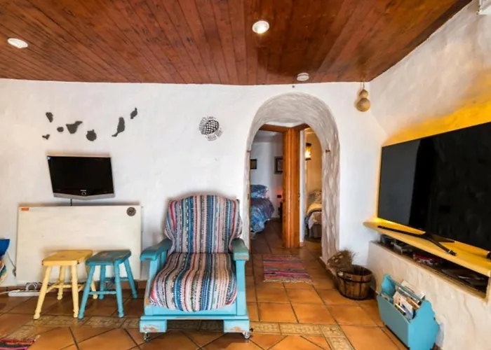 Silence's Cave Rural House *