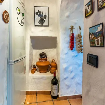 Holiday home Silence's Cave Rural House