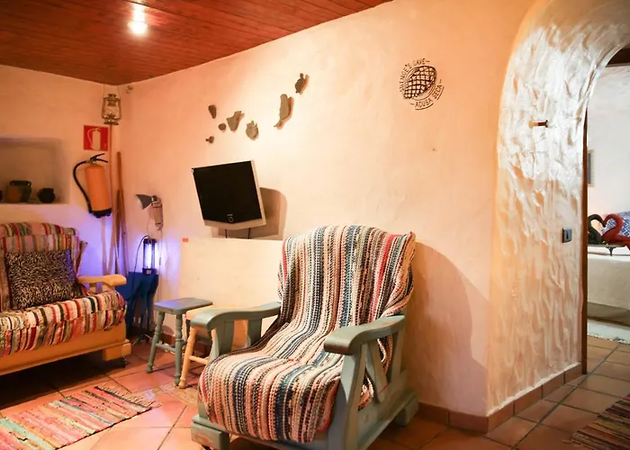 Silence's Cave Rural House *