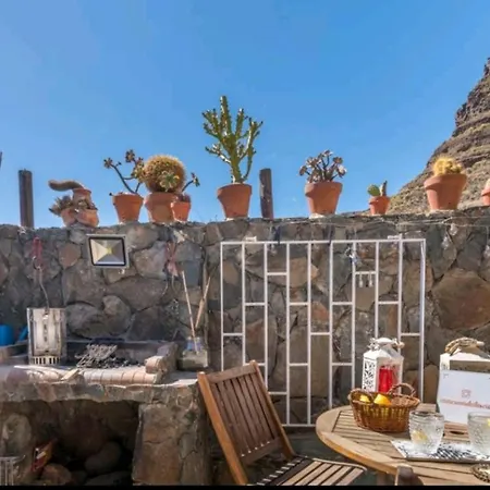 Silence's Cave Rural House